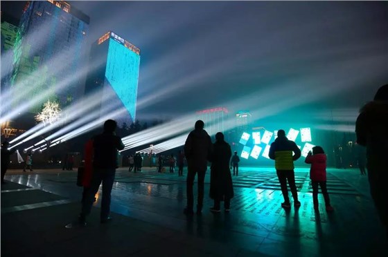 信達(dá)電通&mdash;西安高新區(qū)延平門(mén)北廣場(chǎng)燈光秀