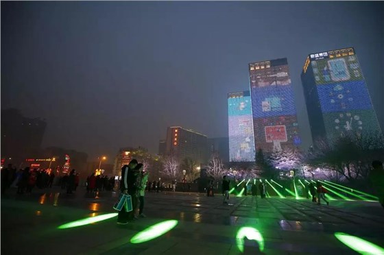 信達(dá)電通&mdash;西安高新區(qū)延平門(mén)北廣場(chǎng)燈光秀