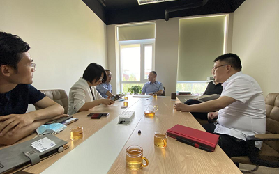 董事長(zhǎng)王春龍帶領(lǐng)信達(dá)電通一行訪問(wèn)北京普天智慧科技有限公司