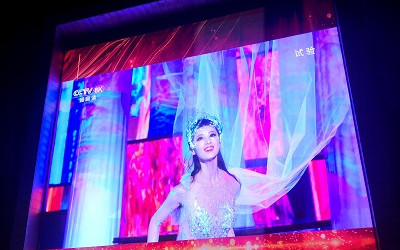 繼上海國際電影節(jié)后，洲明大屏再度驚艷世界