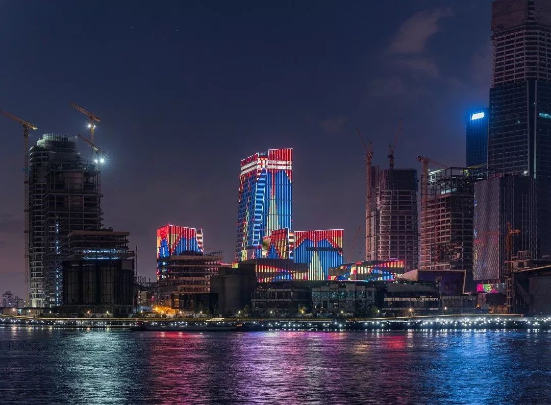 樓體燈光秀，展示城市新魅力！01